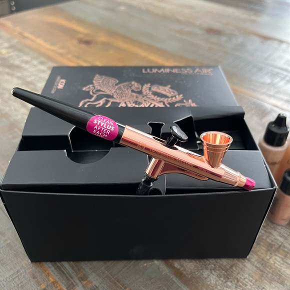 Luminess Icon Airbrush System - Picture 4 of 6